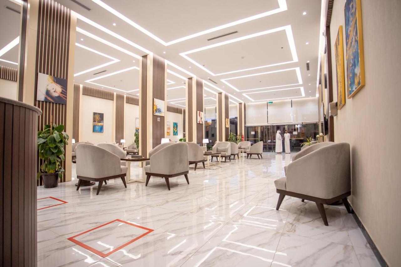 Golden Bujari Hotel - Diyafa Khamis Mushait Bagian luar foto